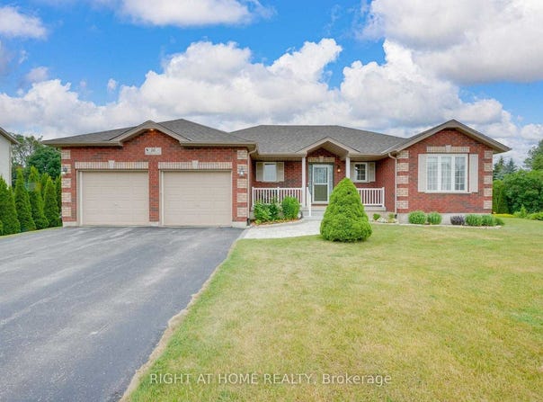 16 Oneill Circle, Springwater, Ontario L2L2K0