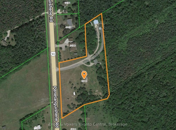 4517 Penetanguishene Road, Springwater, Ontario L0L 1V0