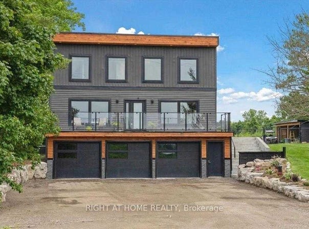 11561 Russell Road, Scugog, Ontario L9L1B3