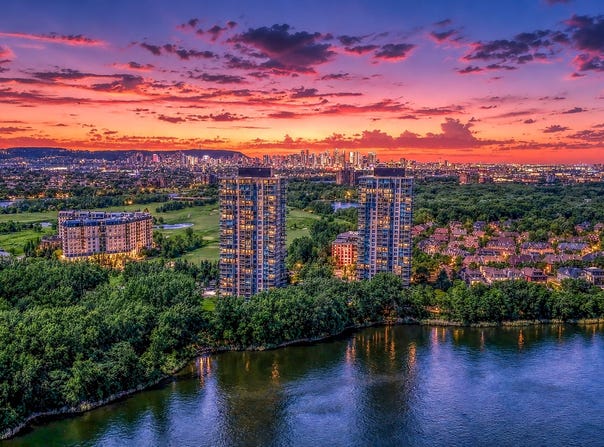 150 Ch. de la Pointe-Sud, Montréal, Quebec H3E0A8