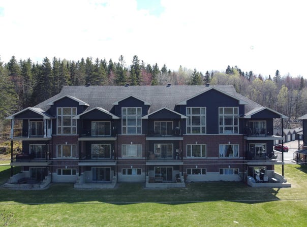 1201 Rue Germain, Chicoutimi, Quebec G7H0G7