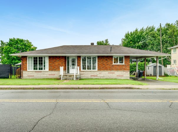 82 Ch. de Montréal E., Gatineau (Masson-Angers), Quebec J8M 1E6