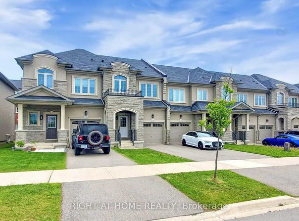 124 Mosaic Drive, Hamilton, Ontario L8B1W4