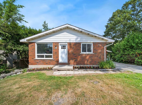 138 Simcoe Street, Orillia, Ontario L3V1G9