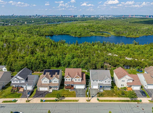114 Alabaster Way, Halifax, Nova Scotia B3P 0E6