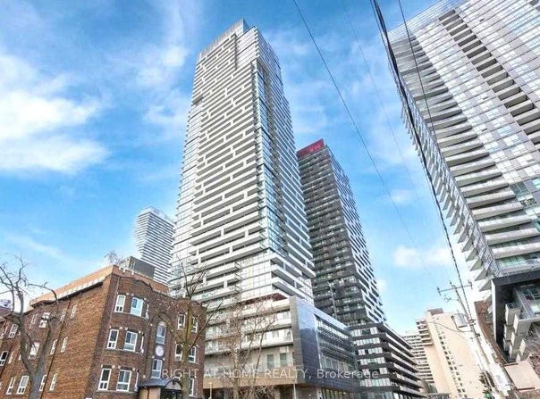 2002 - 39 Roehampton Avenue, Toronto, Ontario M4P0G1