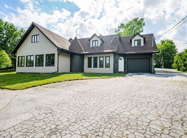 2327 Ch. Beech S., Clarenceville, Quebec J0J1B0