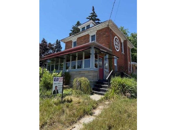 7 Clinton Street, Norfolk, Ontario N0A1N0