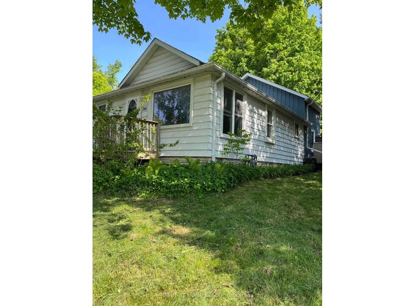 241 Glenwoods Avenue, Georgina, Ontario L4P2X1