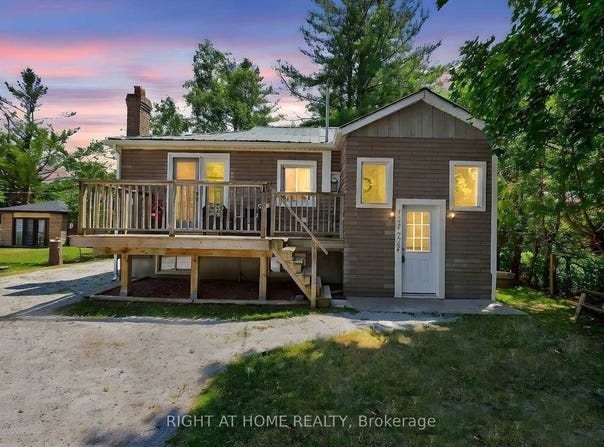 735 Pinegrove Avenue, Innisfil, Ontario L9S2K3