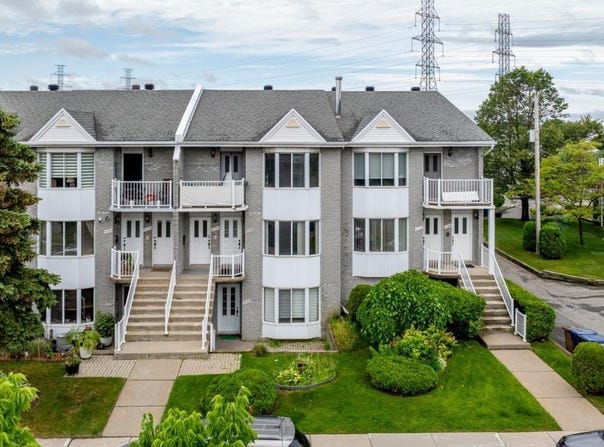 2372 Boul. René-Laennec, Vimont, Quebec H7M6A9