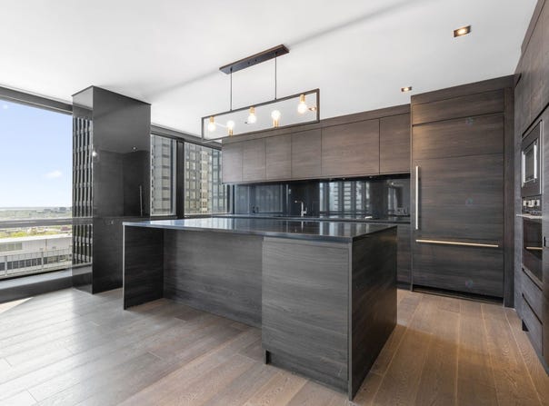 2 Rue Westmount-Square 1201, Westmount, Quebec H3Z 2S5