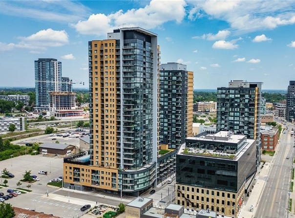 108 Garment Street 807, Waterloo, ON, Kitchener, Ontario N2G-0E2