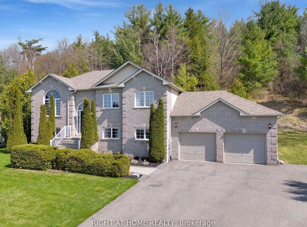 47 Meadowland Drive, Hamilton Township, Ontario K0K1C0