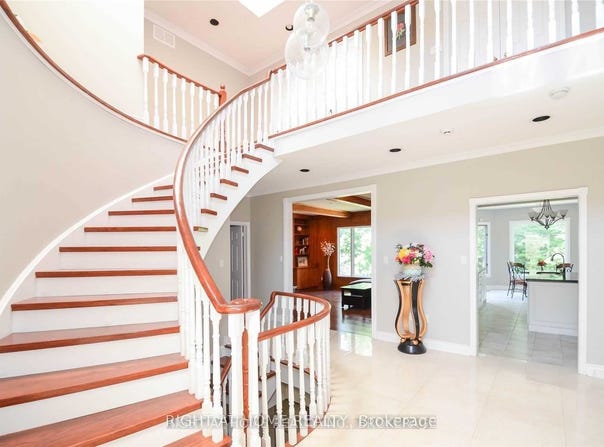 69 Clarinda Drive, Toronto, Ontario M2K2V2