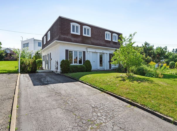 527 Rue Élisabeth, Rimouski, Quebec G5L3N1