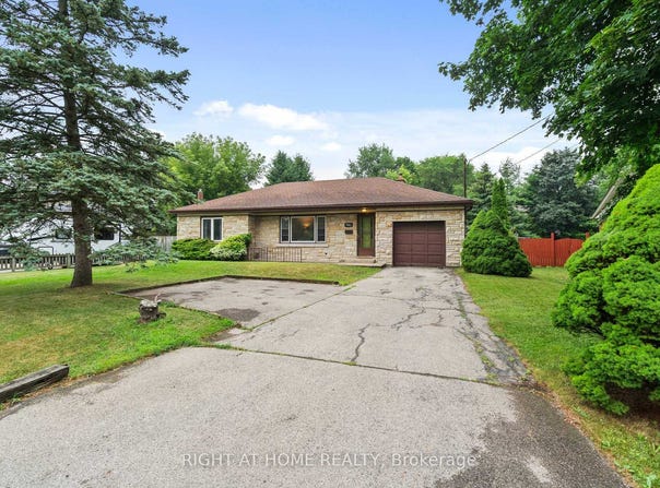 265 Fiddlers Green Road, Hamilton, Ontario L9G1W9