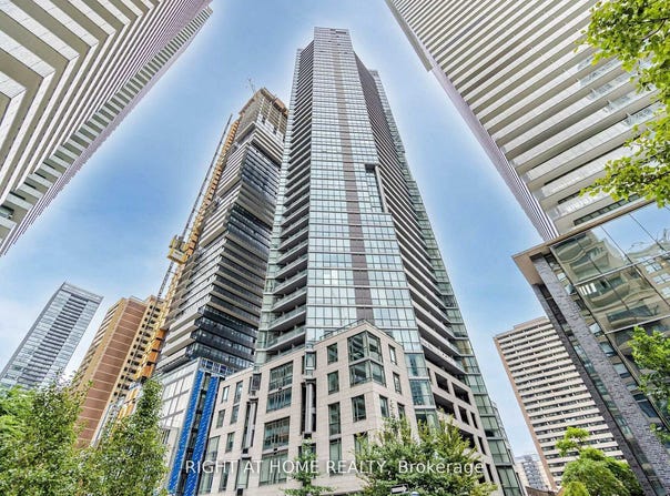 3910 - 45 Charles Street E, Toronto, Ontario M4Y1S2