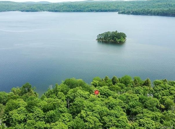 Île du Canard-Blanc, Lac-Simon, Quebec J0V1E0