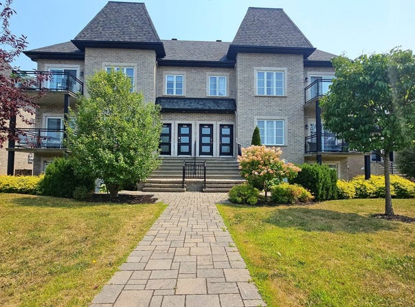 1139 Rue Pierre-Cognac, Chambly, QC J3L0H3, CA, Chambly, Quebec J3L0H3