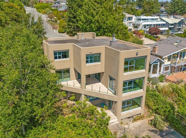 13102 13 Avenue, Surrey, British Columbia V4A 1B8