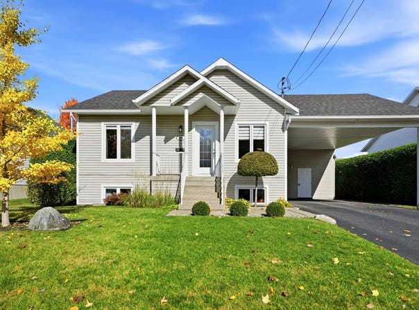99 Rue Ross, Victoriaville, Quebec G6P9T9