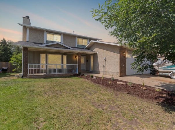 182 Sifton Avenue, Fort McMurray, Alberta T9H3S1