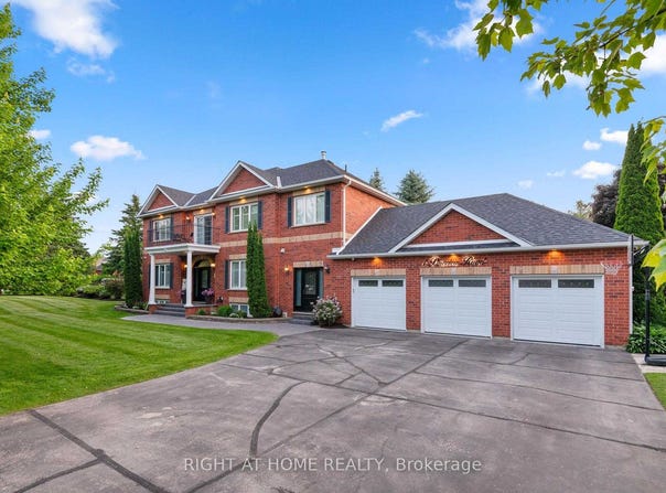 1 Pineview Road, Mono, Ontario L9W4A1