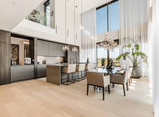 1300 Rue les Érables #604, Laval (Laval-sur-le-Lac), Quebec H7R0G7