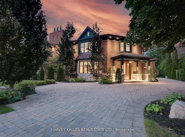 89 Kingsway Crescent, Toronto, Ontario m8x2r8
