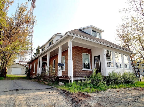 31 2e Avenue E., Amos, QC J9T1G3, CA, Amos, Quebec J9T1G3