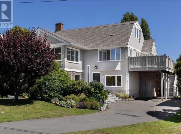 2652 Killarney Road, Saanich, British Columbia V8P3G8