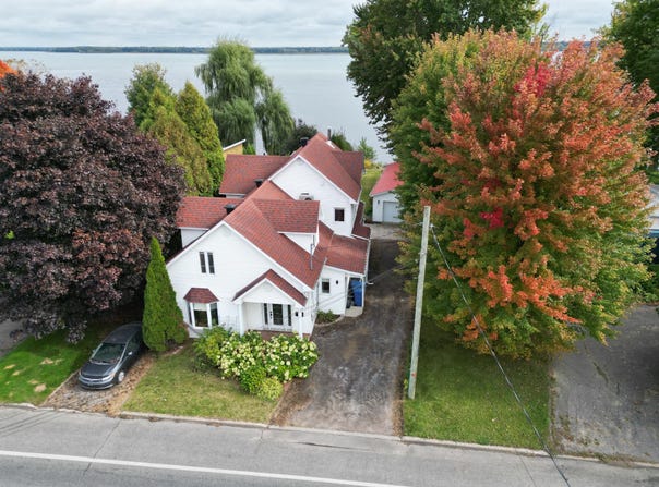 1200 Rue Notre-Dame E., Trois-Rivières, Quebec G8T4J3