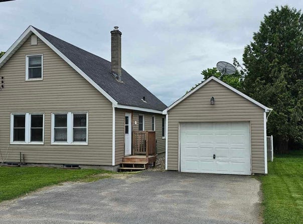 99 Av. Victoria, Shawville, QC J0X2Y0, CA, Shawville, Quebec J0X2Y0