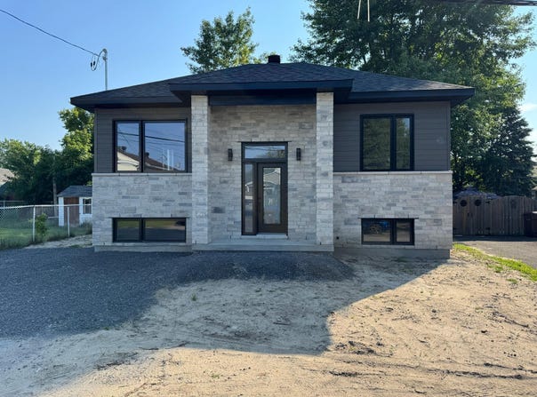 54e Avenue, Pointe-Calumet, Quebec J0N1G0