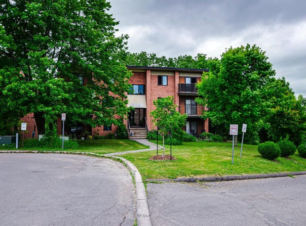 26 Imp. de Brest, Hull, QC J8Z3B5, CA, Hull, Quebec J8Z3B5