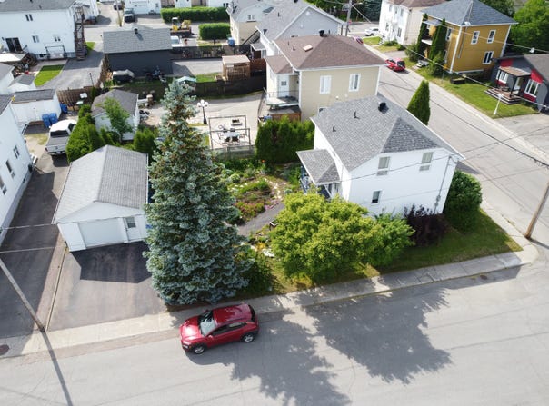 3853 Rue St-Damase, Jonquière, QC G7X2J9, CA, Jonquière, Quebec G7X2J9