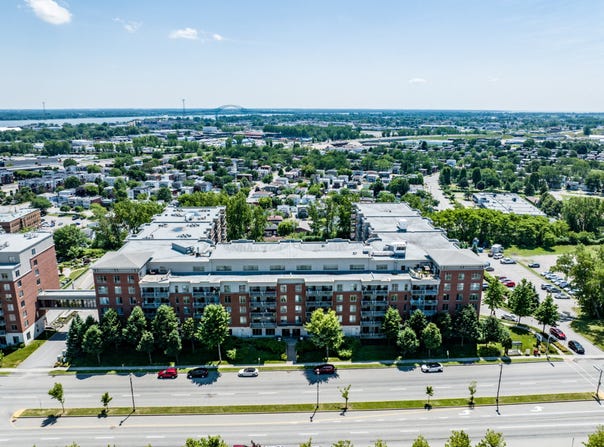 1785 Boul. des Forges, Trois-Rivières, QC G8Z0B2, CA, Trois-Rivières, Quebec G8Z0B2