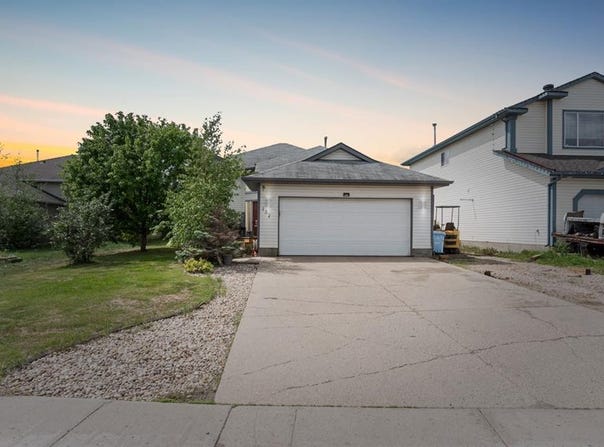 132 Breukel Crescent, Fort McMurray, Alberta T9K1W9