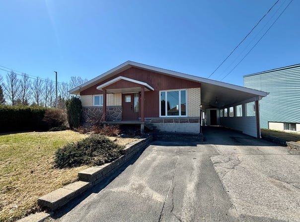 800 Rue Fillion, Alma, QC G8B2J5, CA, Alma, Quebec G8B2J5
