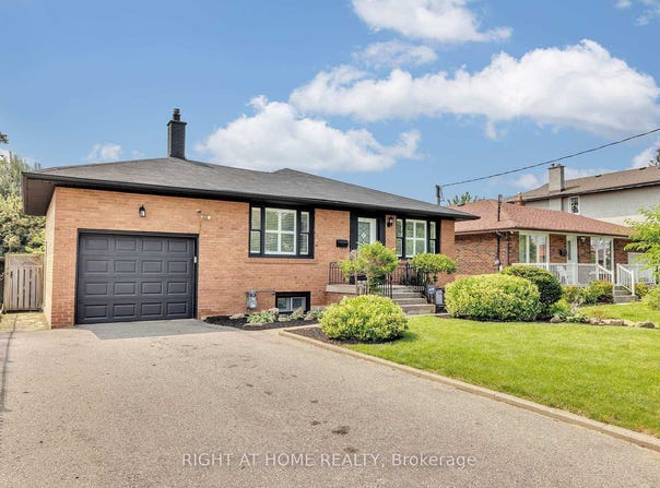 41 Beckett Avenue, Toronto, Ontario M6L2B3