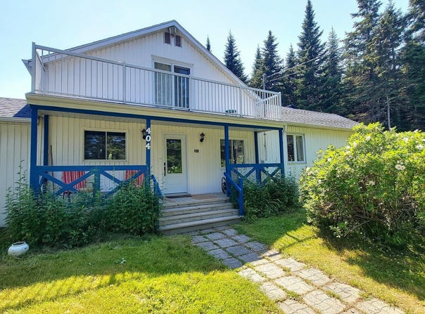 404 Route 132 , Métis-sur-Mer, QC G0J1S0, CA, Métis-sur-Mer, Quebec G0J1S0