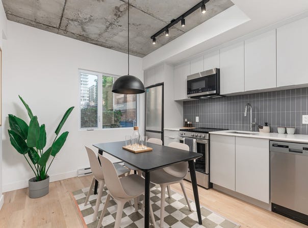 300 Rue Young, Montréal, Quebec H3C2G2