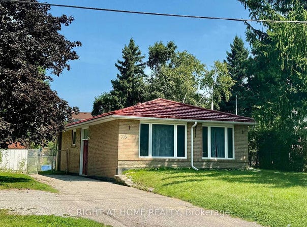 773 Elgin Street, Newmarket, Ontario L3Y5H4