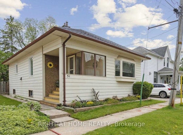 51 Frederick Street S, Halton Hills, Ontario L7J2B9