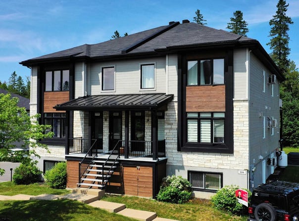 386 Rue de lIris, Mont-Tremblant, QC J8E0E2, CA, Mont-Tremblant, Quebec J8E0E2