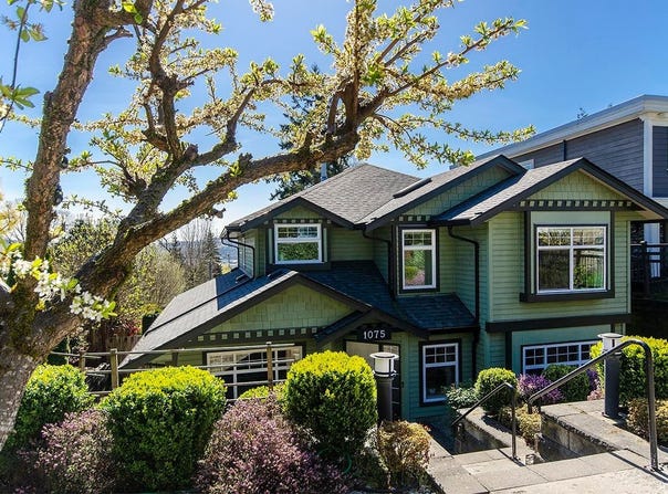 1075 Adderley Street, North Vancouver, British Columbia V7L 1T4