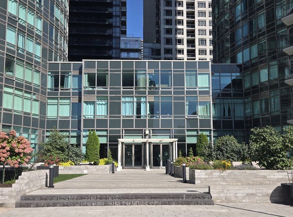 361 Front St W, Toronto, Ontario M5V 3R5