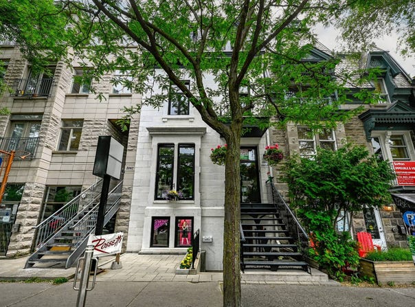 3943 Rue St-Denis, Le Plateau-Mont-Royal, QC H2W2M4, CA, Le Plateau-Mont-Royal, Quebec H2W2M4