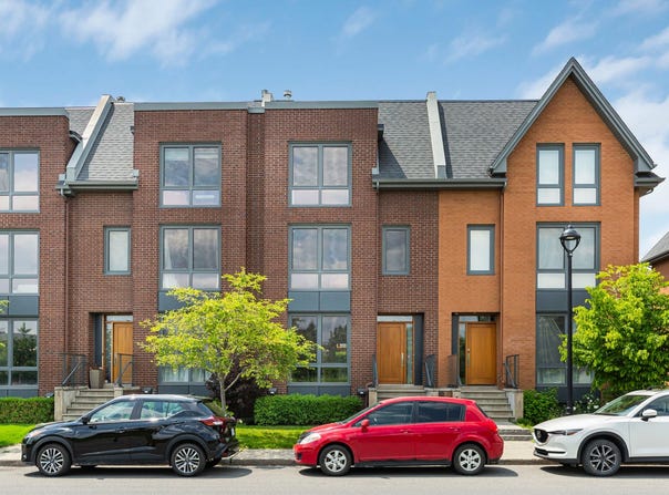 2249 Rue du Chinook, Saint-Laurent, QC H4R0K4, CA, Saint-Laurent, Quebec H4R0K4